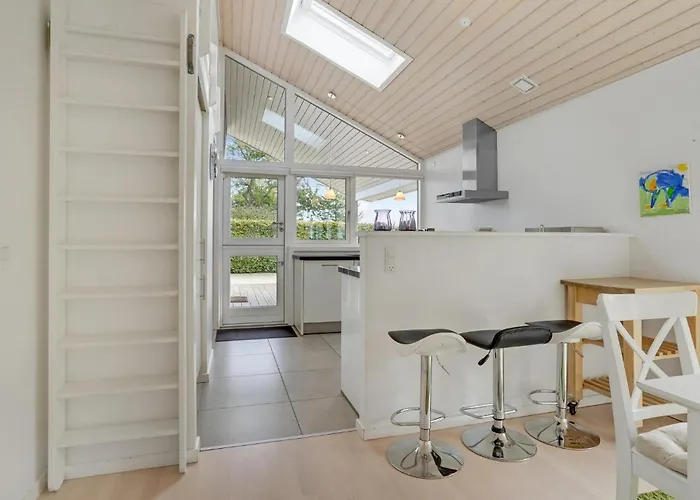 3 Bedroom Beautiful In Hébergement de vacances