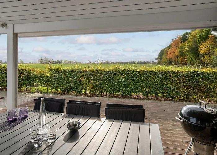 3 Bedroom Beautiful In Hébergement de vacances Otterup