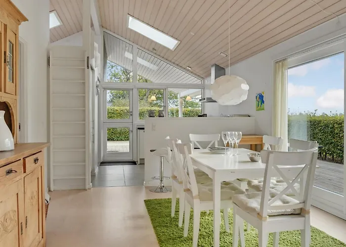 Hébergement de vacances 3 Bedroom Beautiful In
